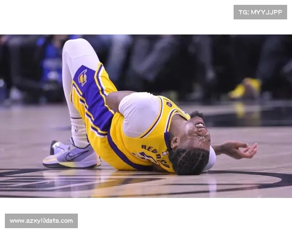 魔术小瓦格纳遭遇左脚踝严重扭伤,预计缺席2-4周 魔术小瓦格纳遭遇左脚踝严重扭伤,预计缺席2-4周